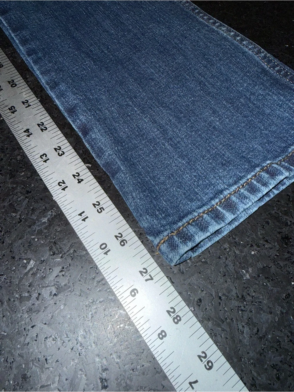 UEC Wrangler Medium Wash Denim Bootcut Blue Jeans SZ 12 SLIM